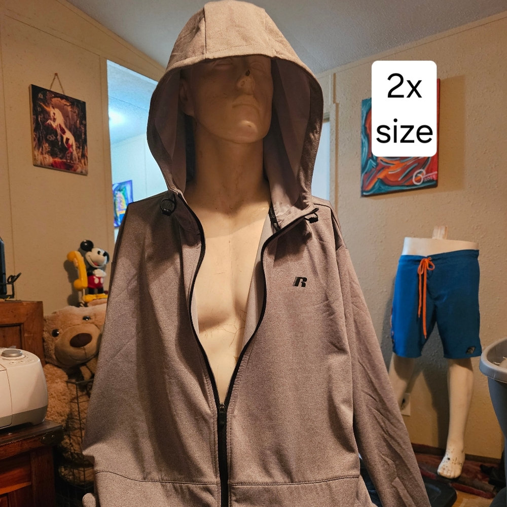 Russell zip up
